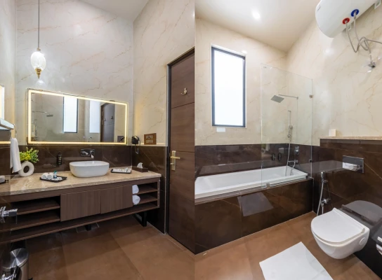 luxury hotel in saltstayz autograph connaught place delhi