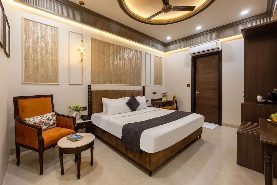hotel room booking in connaught place, delhi - saltstayz autograph connaught place