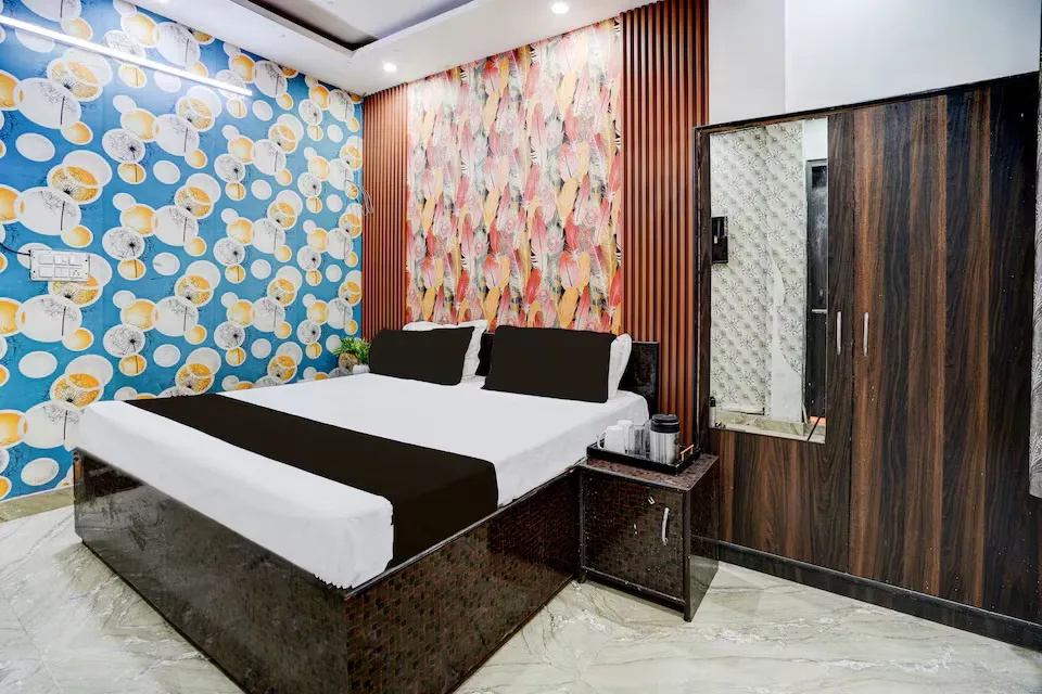 best day time hotels in starx signature plaza	delhi delhi