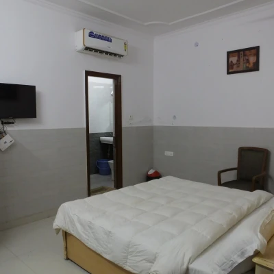 best early check in hotels in taj home hotel delhi