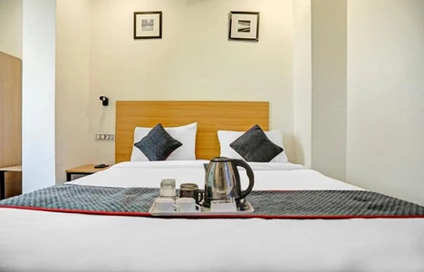 Hotel with party hall in sector 16, delhi - the arrow hotel rohini sector 16