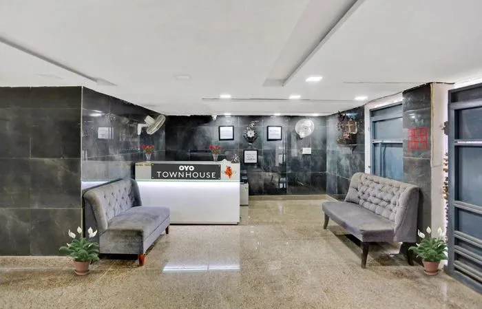 best hotels in the arrow hotel rohini sector 4 delhi