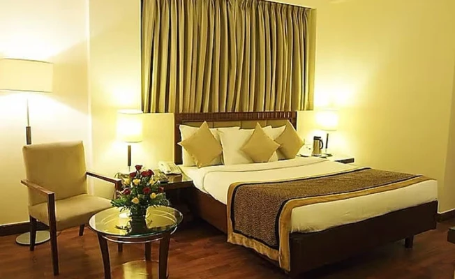 best hotels in the bmk hotel & banquets delhi