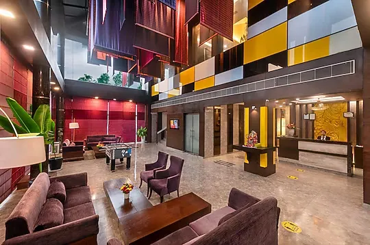 best business hotels in the golden palms hotel & spa delhi