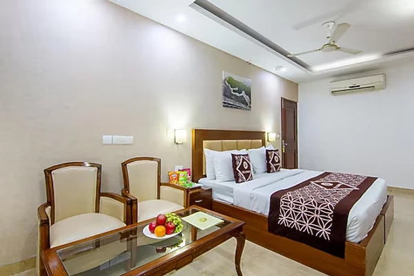 hotel with party hall in mahipalpur, delhi - the lohmod hotel
