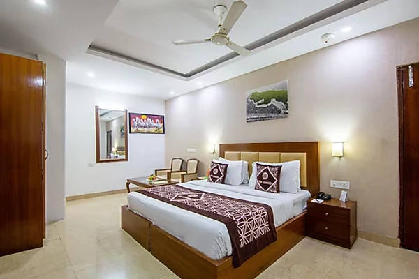 hotel near delhi airport - the lohmod hotel