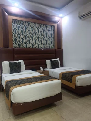 hotel with swimming pool in mahipalpur, delhi - the lohmod hotel