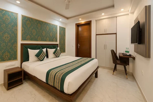hourly hotel in the palm view delhi