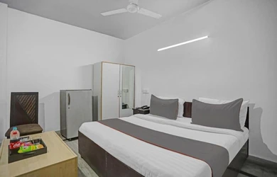 hourly hotels in the premium villa hauz khas delhi