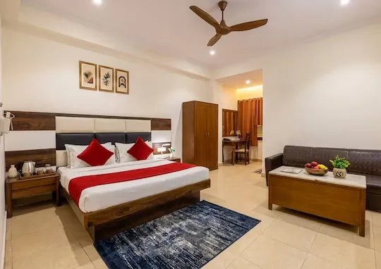 hotel with banquet hall in karolbagh, delhi - trevon inn karol bagh