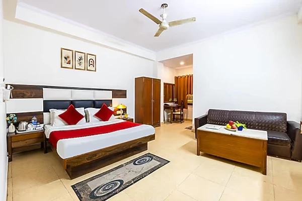 hotel with banquet hall in karolbagh, delhi - trevon inn karol bagh