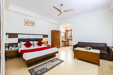 hotel with meeting room in karolbagh, delhi - trevon inn karol bagh