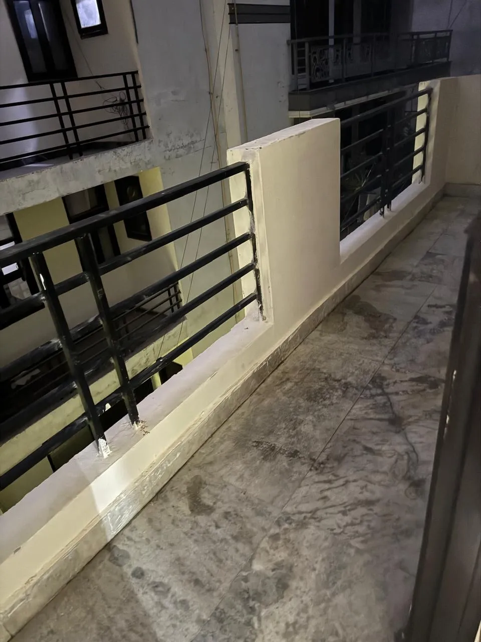 luxury hotel in varnika home stay delhi