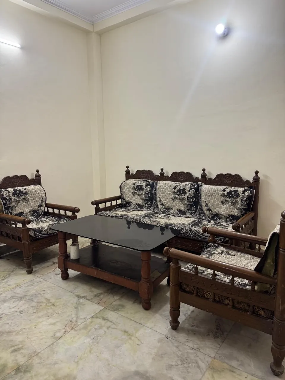 best hotels for couple in varnika home stay delhi