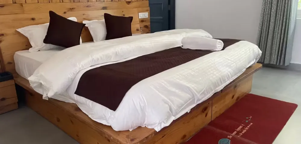hotel in khanyara road, dharamshala for family - bluewave villa