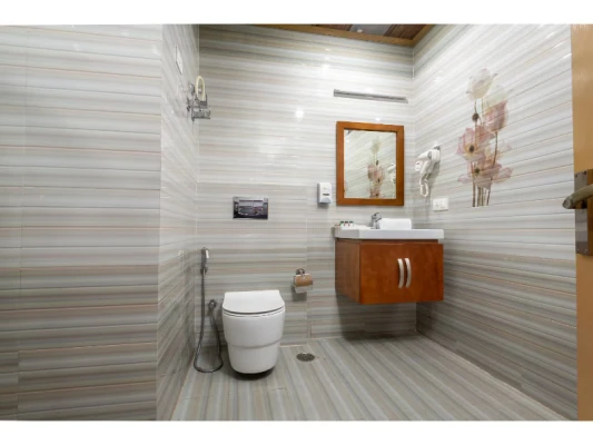 hotel near dharamshala railway station - dls hotel shiva sanctuary and spa