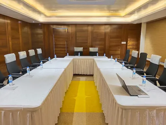 hotel with banquet hall in vidyanagar, dharwad - mastiff grand dharwad