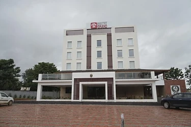 hotel in vidyanagar, dharwad for family - mastiff grand dharwad