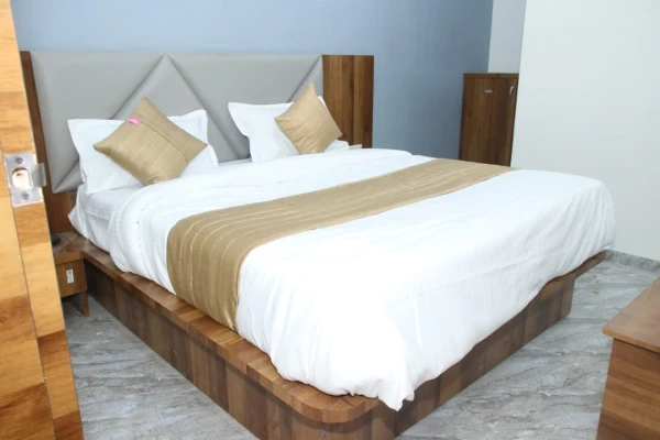 hotel with swimming pool in kheda road, dholka - hotel neelkanth inn