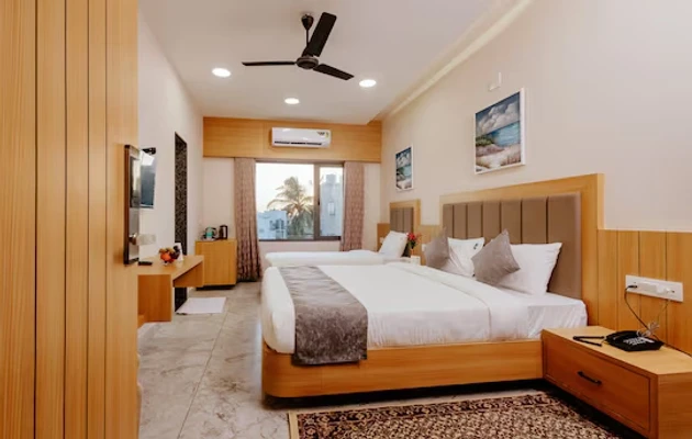 hotel with gym in dwarka bus station, dwarka - daksh the grand goverdhan