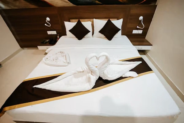 hotel in baradiya, dwarka for couples - daksh the madhuvan suites dwarka
