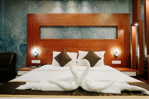 hotel in baradiya, dwarka for couples - daksh the madhuvan suites dwarka