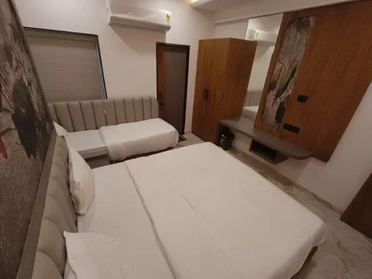 hotel near dwarka airport - hotel ishant