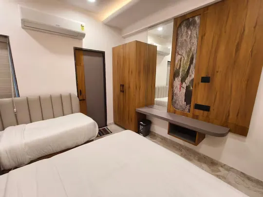 hotel with free parking in charkala, dwarka - hotel ishant