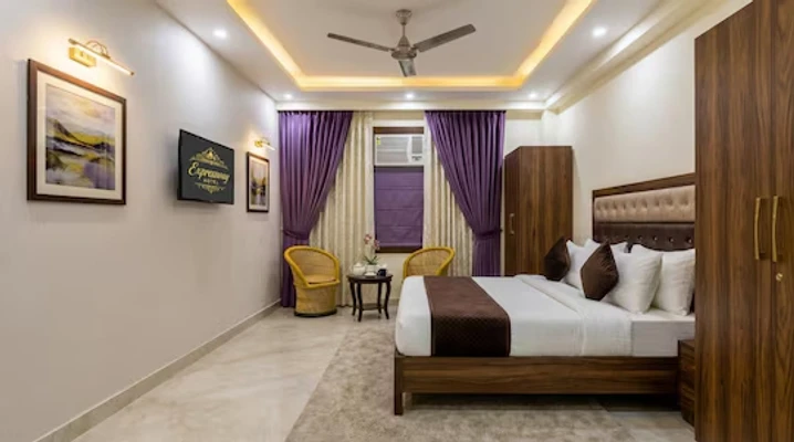 online room booking in bhathan chowk, dwarka - hotel the vanta luxe near yashobhoomi