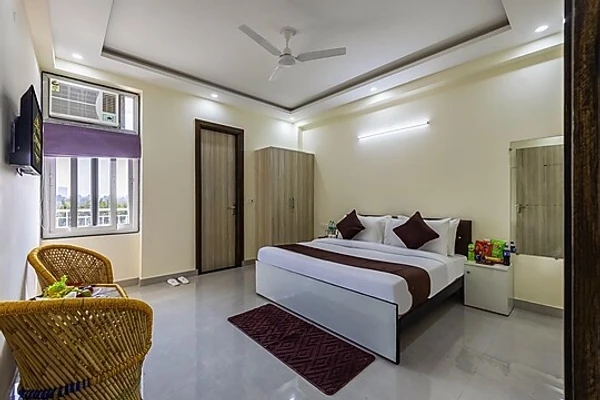 budget hotel in bhathan chowk, dwarka - hotel the vanta luxe near yashobhoomi