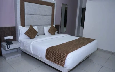 hourly hotel in the sky comfort - hotel parth inn dwarka