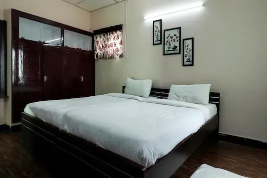 hotel room booking in narasimharao pet, eluru - hotel grand arya