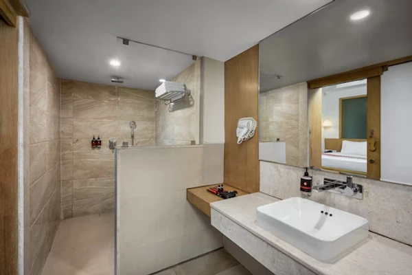 luxury hotels in ginger kochi mg road ernakulam