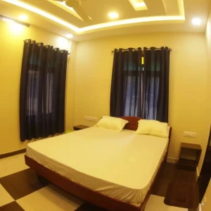 hotel with free parking in ernakulam south, ernakulam - meghdoot river resort