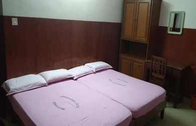 Hotel with bar in pallimukku, ernakulam - unnikrishna lodge