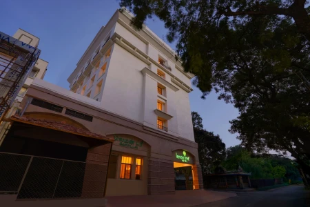 nggo colony, erode hotel booking - lemon tree hotel erode