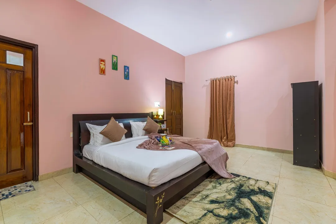 family hotel with pool in bhagola, faridabad - alaya stays parinita farm 4 bhk villa with pvt pool