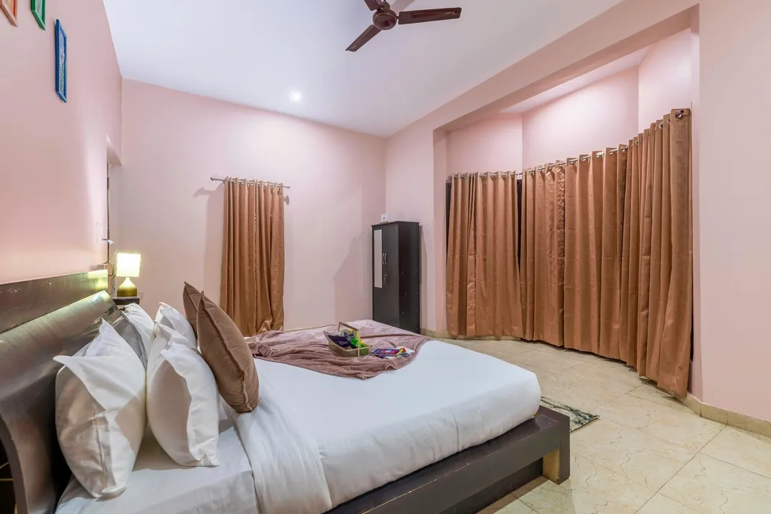 hotel with free parking in bhagola, faridabad - alaya stays parinita farm 4 bhk villa with pvt pool