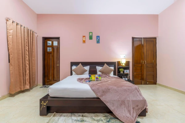 hotel with meeting room in bhagola, faridabad - alaya stays parinita farm 4 bhk villa with pvt pool