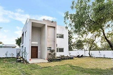 hotel room booking in khori jamalpur, faridabad - alaya stays ratikara ullaas 2 bhk with pvt pool & pool table