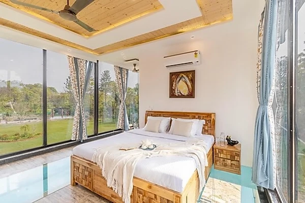 hotel in khori jamalpur, faridabad for couples - elivaas handas gateway petfriendly 3 bhk with private pool sirohi delhi