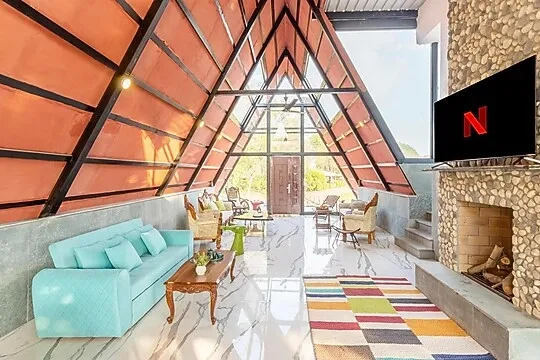 hotel with banquet hall in khori jamalpur, faridabad - elivaas handas gateway petfriendly 3 bhk with private pool sirohi delhi