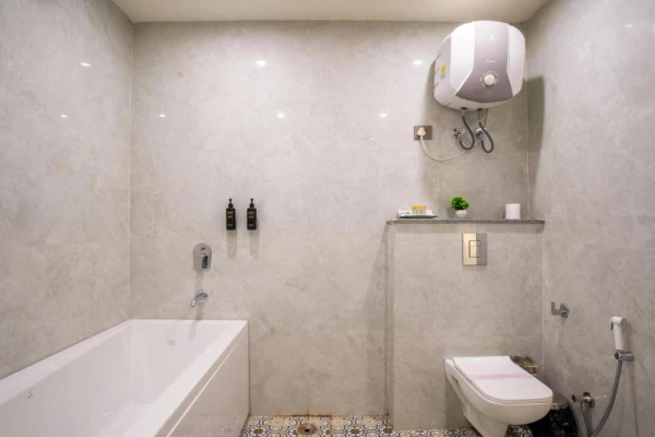 hotel near faridabad railway station - miran hotel & suites