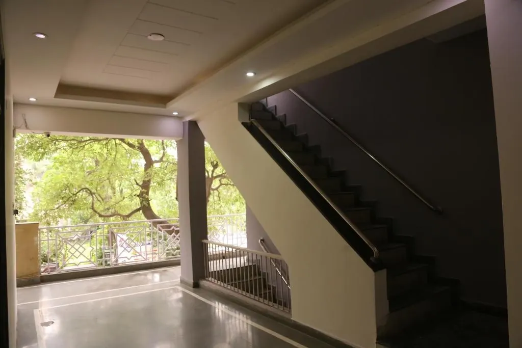 hotel with party hall in sector 28, faridabad - rockwood inn