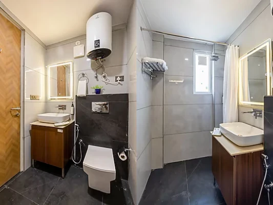 luxury hotel in saltstayz premier faridabad sector 28 faridabad