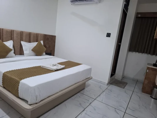 hotel near gandhinagar railway station - hotel asiana