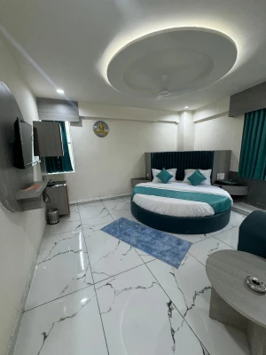hotel with free parking in kudasan, gandhinagar - hotel german gandhinagar