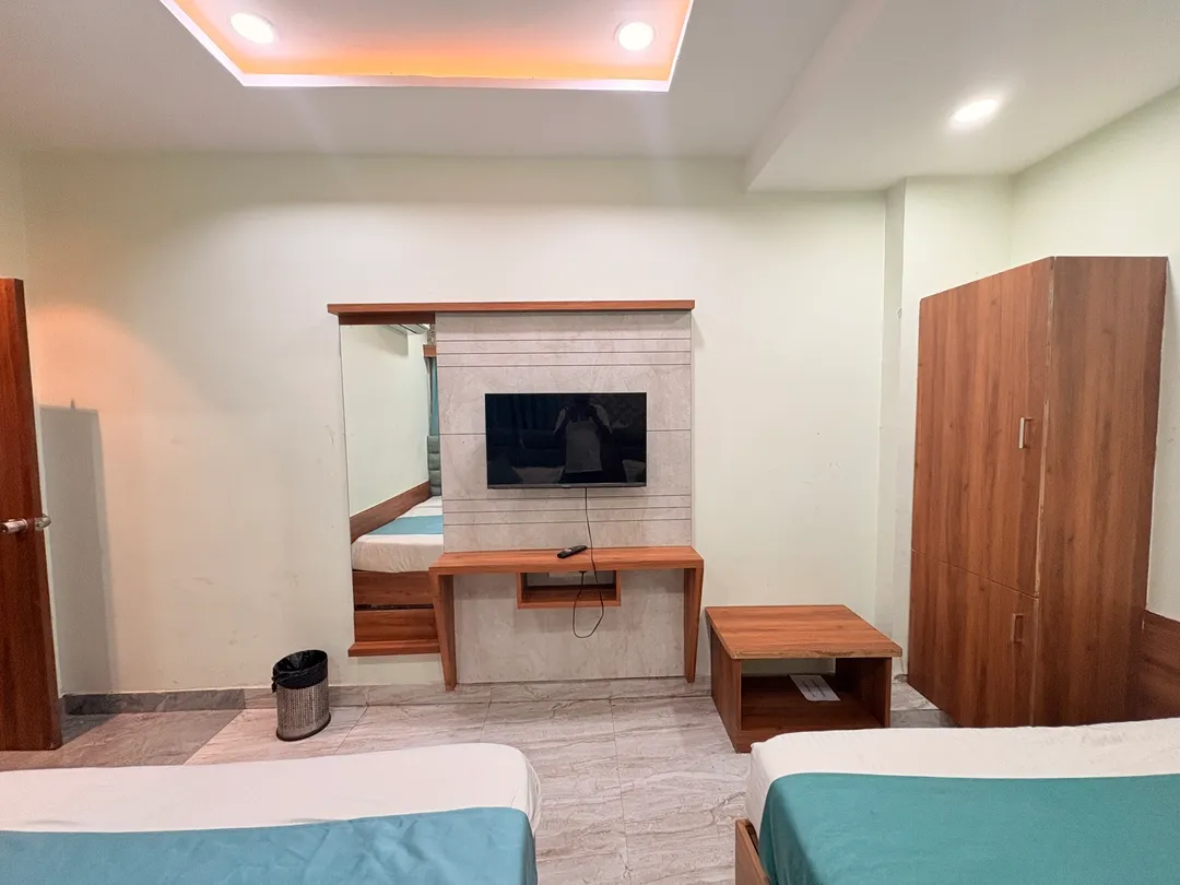 star hotels in hotel hill view gandhinagar