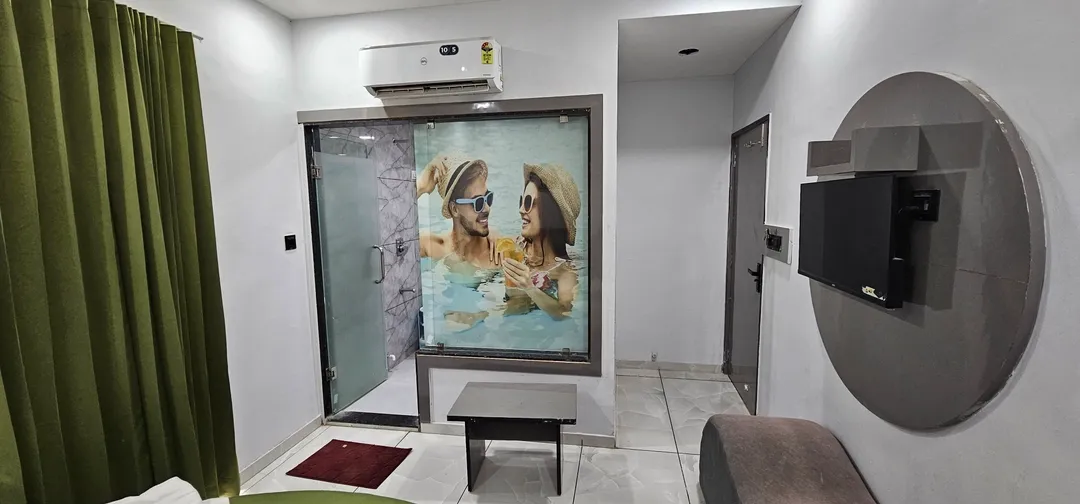 best hotel in hotel hr town gandhinagar