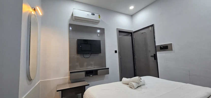 budget hotel in dhanap, gandhinagar - hotel hr town